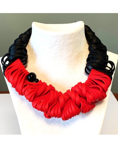 KLA-046 black/red
