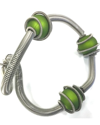 SGP Pearls in Cage green...