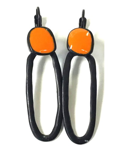 TJ 101A1 persimmon earrings...