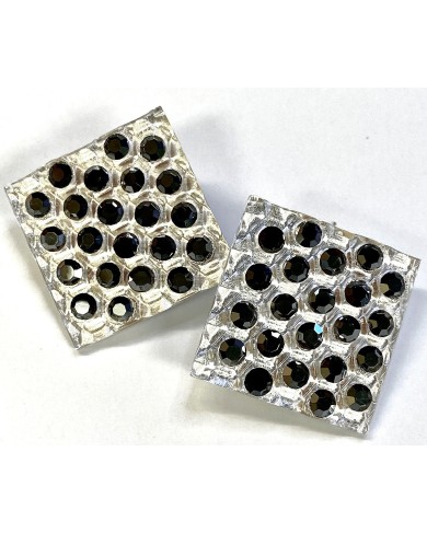 LG - VENUS black - earrings...