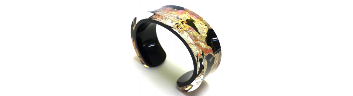 BANGLES & BRACELETS